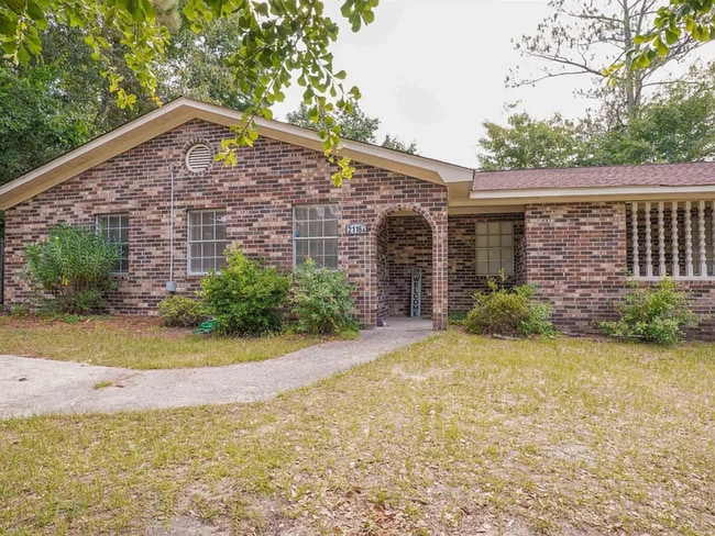 Building Photo - 2116 Greenoaks Rd Rental