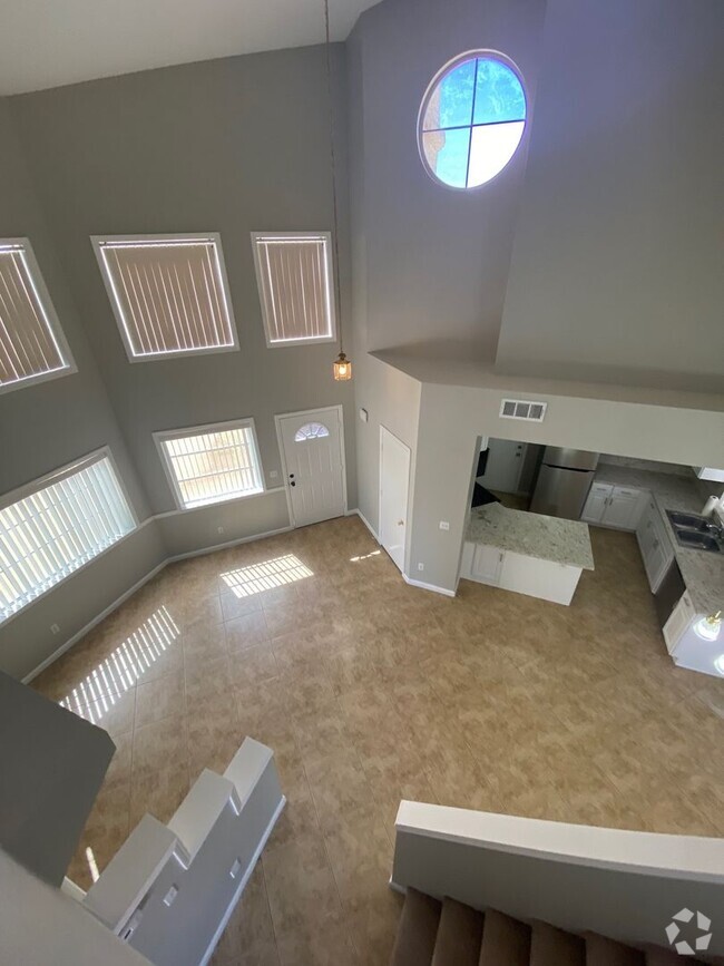 Building Photo - AMERICANA Property Mgmt - Remodeled 2 stor... Rental