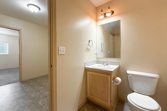 Photo - South Richland 4-Bedroom Home With Large Backyard