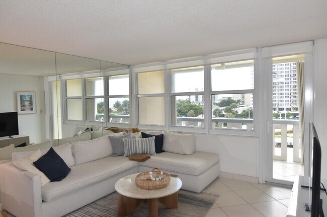 Photo - 305 N Pompano Beach Blvd Unit 405