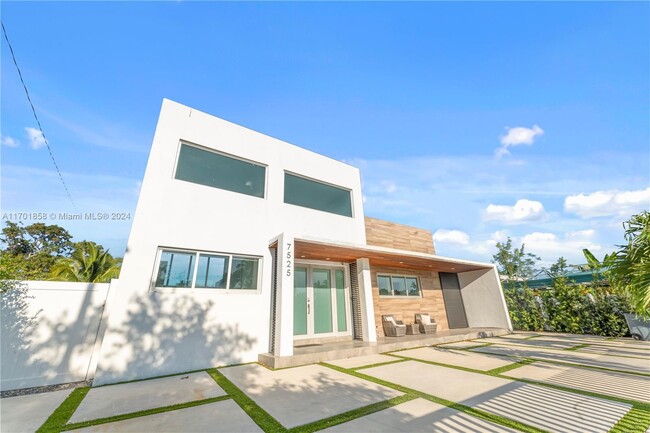 Photo - 7525 Buccaneer Ave