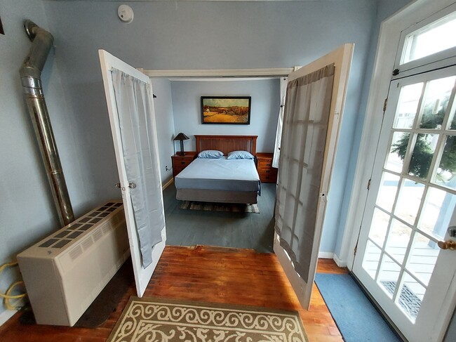 Photo - 123 W Pacific St