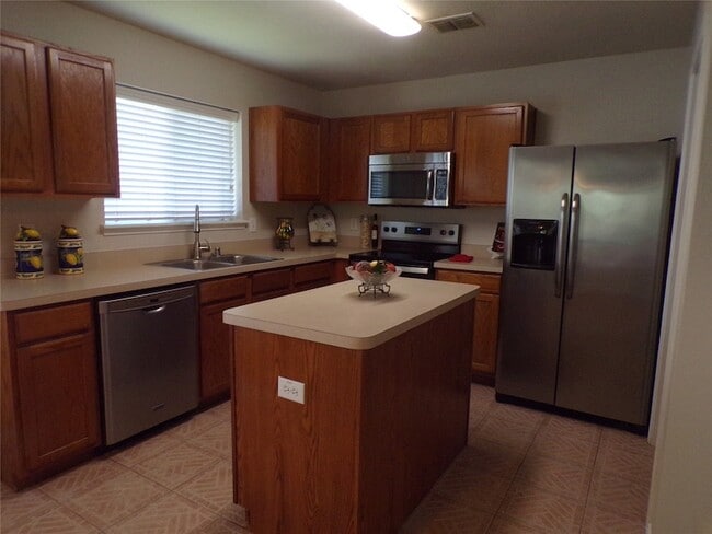 Photo - 2612 Sierra Dr