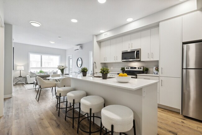 Photo - Lumina - Australis Unit 404