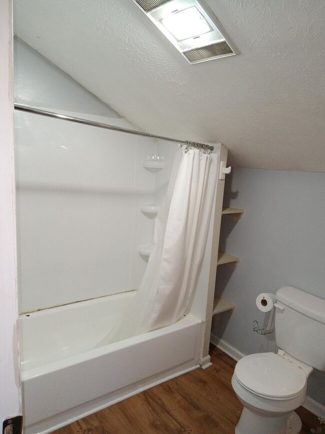 Photo - WCU Student 2 Bedroom 2 Bath Townhouse 1 m...