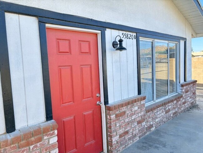 Photo - 1 bedroom house in the middle of Old Town Yucca!