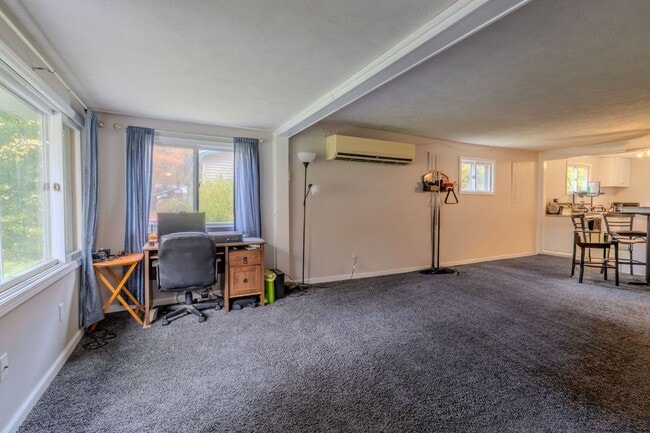 Photo - Lakeside Retreat on Duck Lake Peninsula