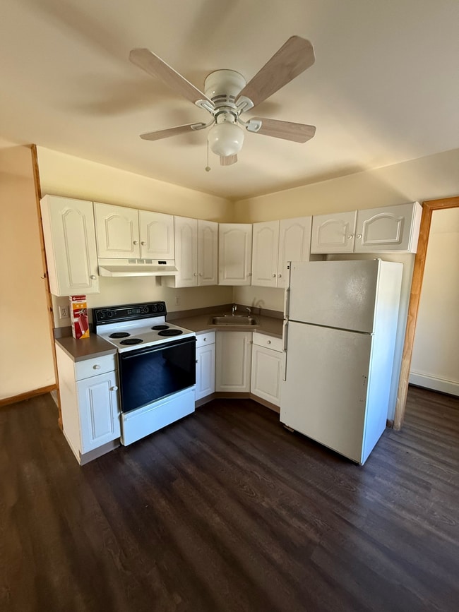 Photo - 54 S Broad St Unit A