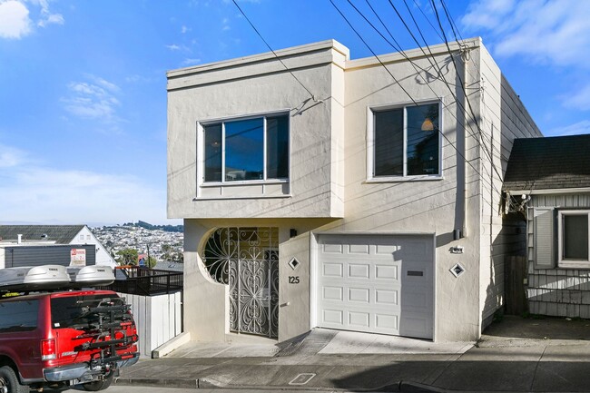 UPDATED LARGE BRIGHT 1800sf 3BR/2BA/1GR In... - UPDATED LARGE BRIGHT 1800sf 3BR/2BA/1GR In... Casa