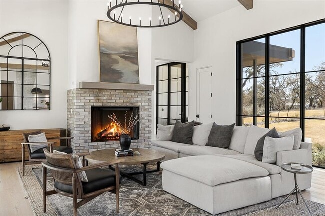 Photo - 5805 Twin Peaks Trce