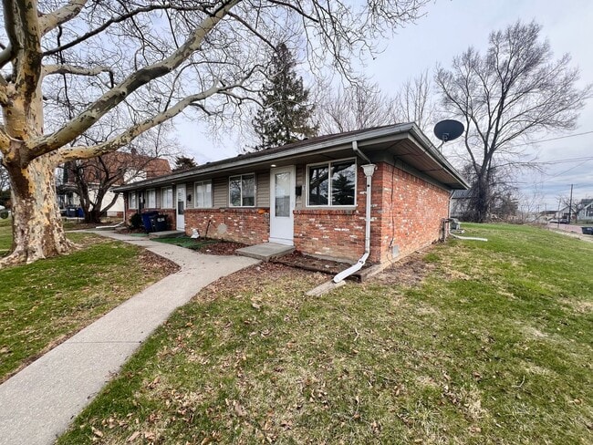 Building Photo - 77 Walbridge Ave Unit 77 Walbridge 1