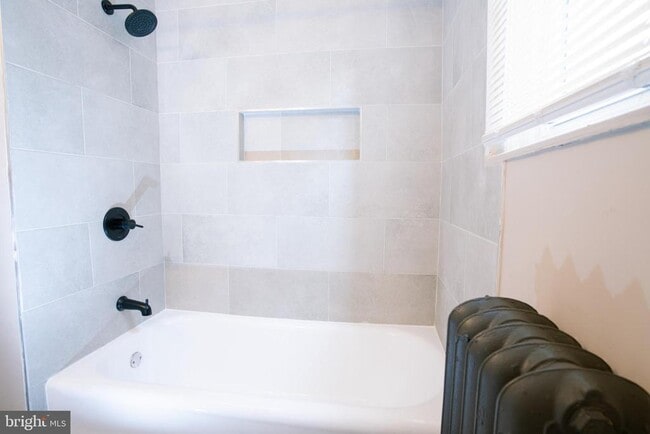 Photo - 5446 W Berks St