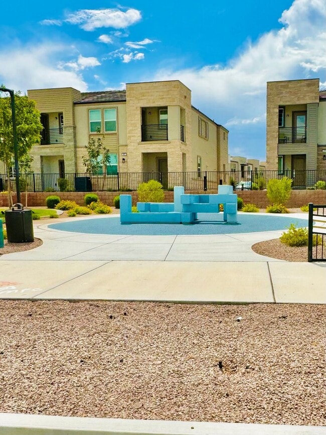 Photo - AMAZING, CORNER LOT, UPGRADED TOWNHOME IN "HENDERSON!!"  NEXT DOOR TO COMMUNITY DOG PARK!!