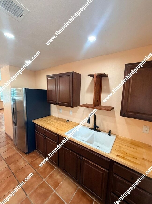 Photo - 1307 San Mateo Blvd SE Unit 1307 San Mateo