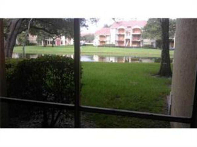 Photo - 2405 NW 33rd St Unit 1202