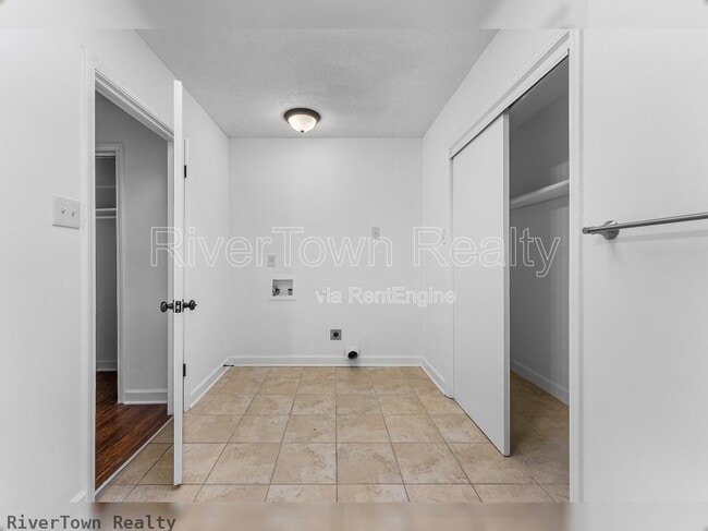 Photo - 810 Indian Dr