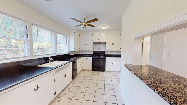 Photo - 3549 Mayfair Rd