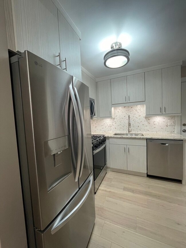 Photo - 8511 S Parkside Ave