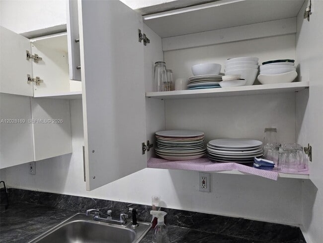 Photo - 7035 Rue Granville Unit 2