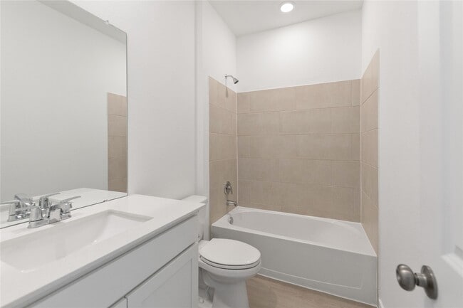 Photo - 5406 Peacock Bass Dr