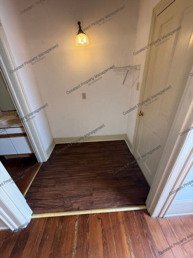 Photo - 1031 Bond St Unidad 1