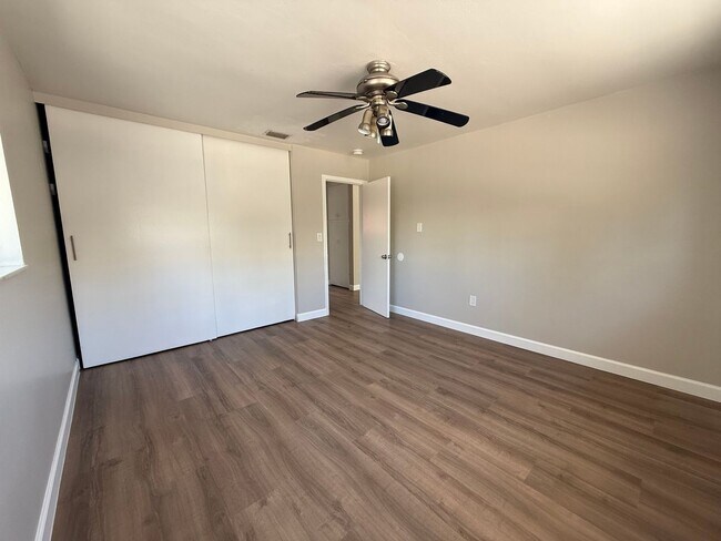 Photo - 5LW Apartments Unit 1520-2