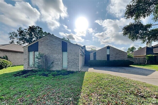 Building Photo - 6230 Billington St Rental