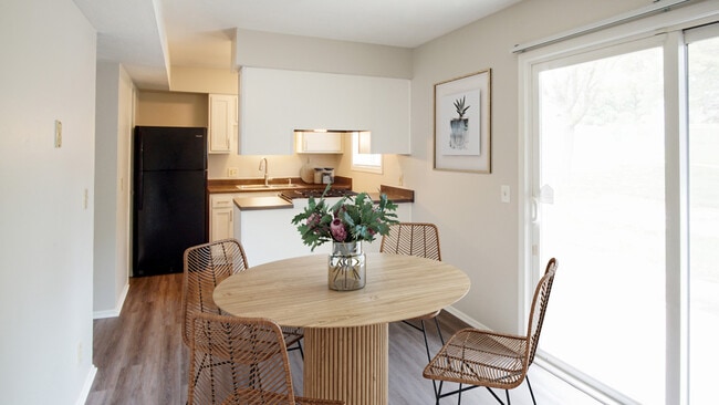 Open Dining and Kitchen Layout at Sunset Ridge - Sunset Ridge Townhomes