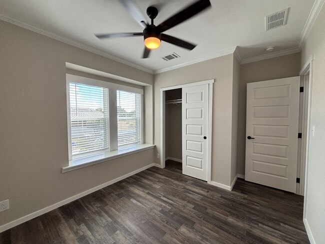 Photo - 6909 41st Ave N