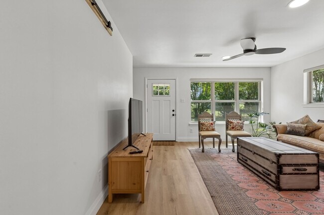 Photo - Stylish, Comfortable Colleyville Home with an Open, Airy Layout