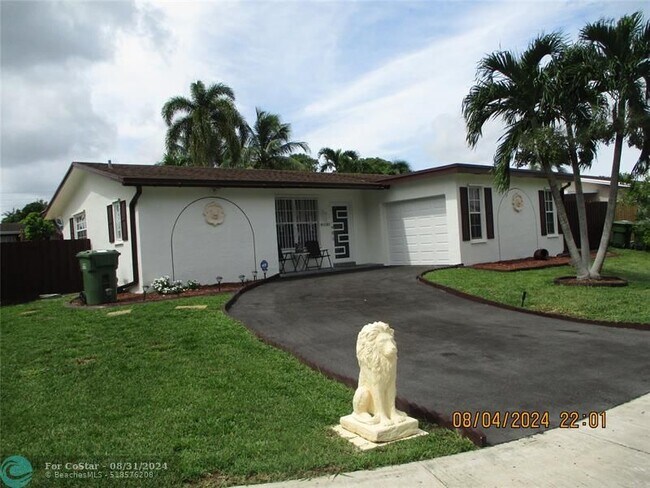 Photo - 9330 NW 10th St Casa