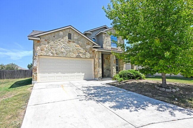 Building Photo - 2231 Hawk Dr