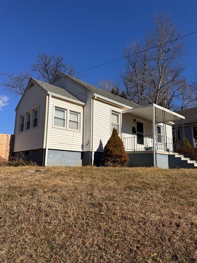 Photo - 2 Bedroom with Possible 3rd || 1 Bathroom - Single Family Home