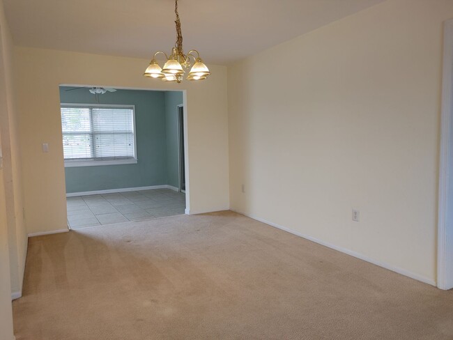 6498 Fabian Rd