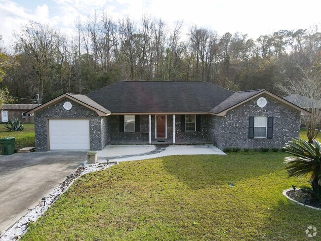 Building Photo - AVAILABLE JUNE [NO PETS PERMITTED] Rental