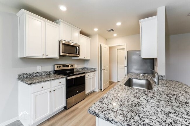 Photo - 25397 Cypress Bend Dr