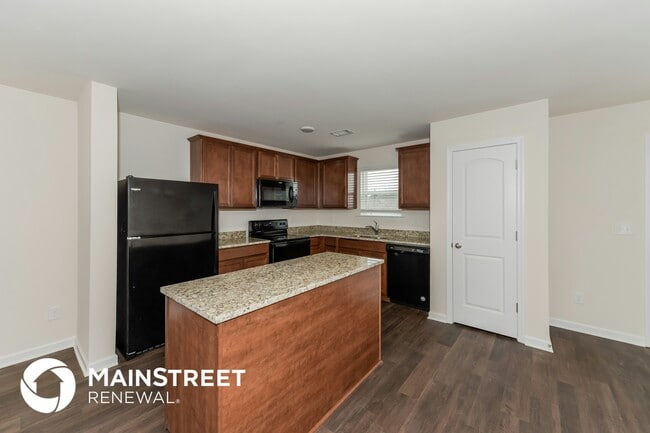 Photo - 2714 Swarm Ct