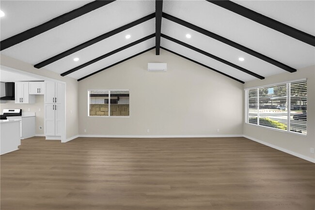 1242 Sultan Cir