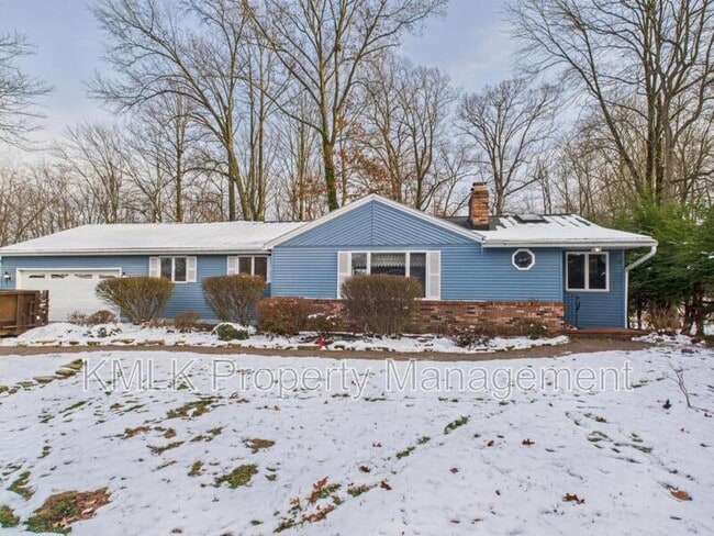 Building Photo - 5743 Brookwood Dr