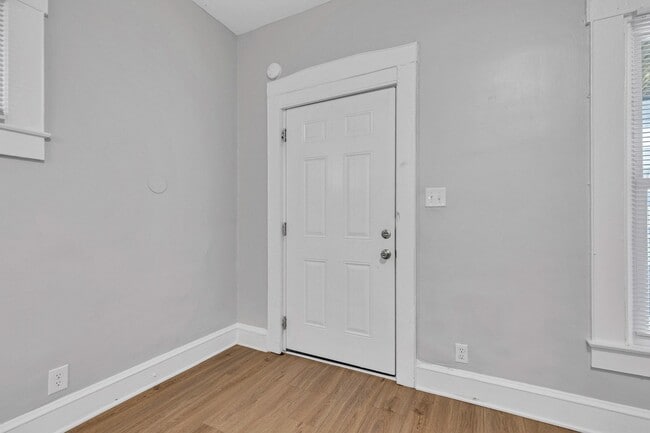 Photo - 3628 Birchwood Ave