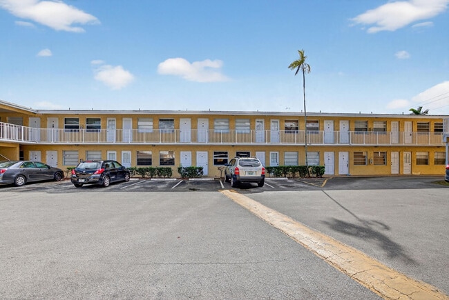 Photo - 4051 NE 13th Ave Unit 77