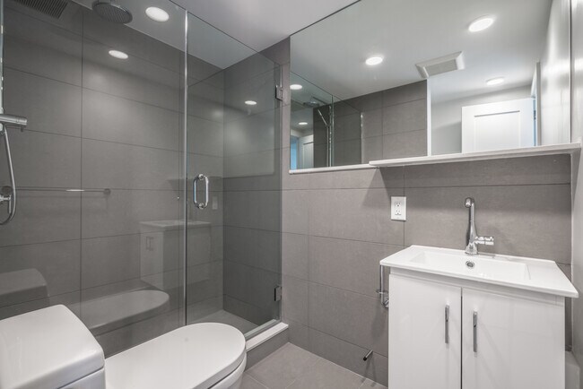 Photo - 334 Harvard St Unit A6