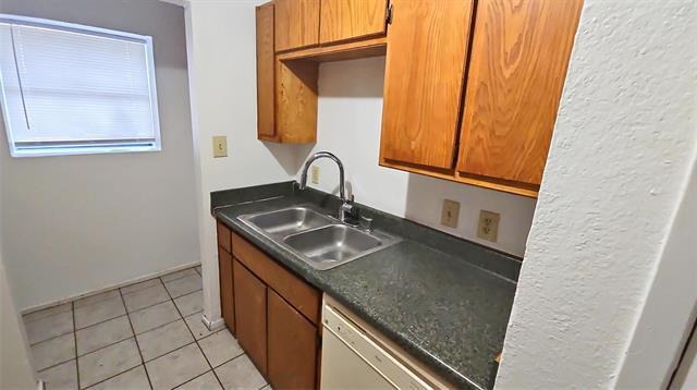 Photo - 1627 Windsong Ln