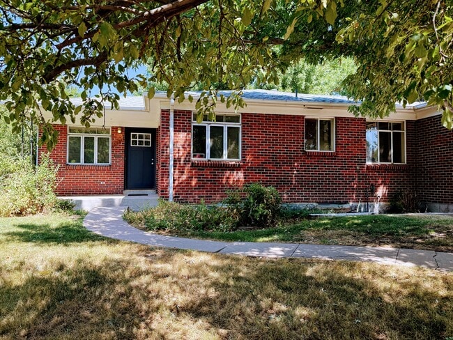 Building Photo - 5331 E Jewell Ave Rental