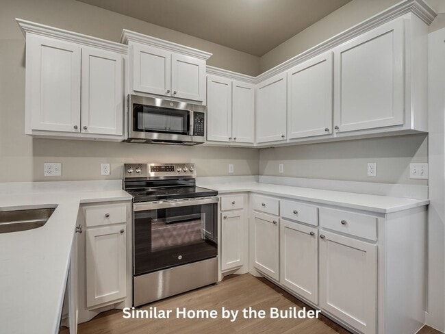 Photo - Charming 2-Bedroom Rental – Pet Friendly