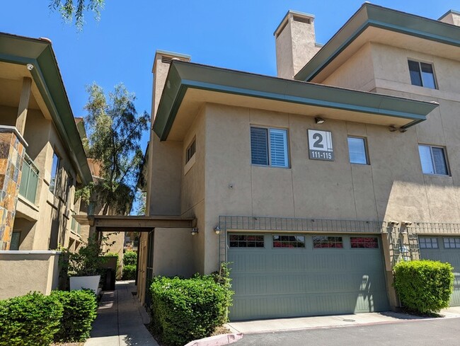 North Central Townhome W/Garage and Pool - North Central Townhome W/Garage and Pool