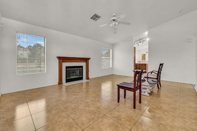 Photo - Single Story 3 bedroom 2 bath Near Alta and Durango Close to Summerlin