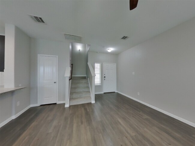 Photo - 17530 Greystanes Rd