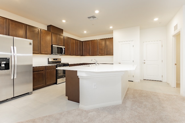 Photo - 2763 Fantoni St