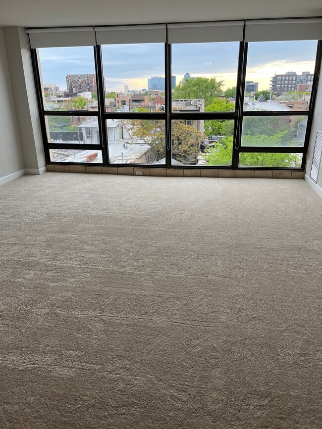 Building Photo - 1540 N La Salle Dr Unit 607 Rental